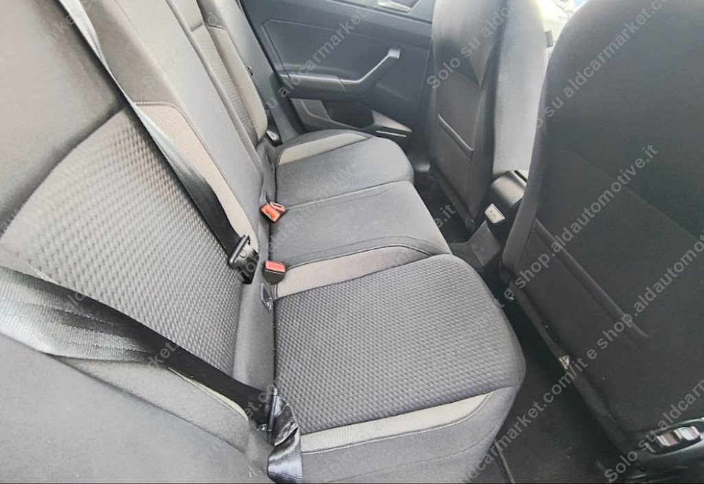 Volkswagen Polo 2024 10