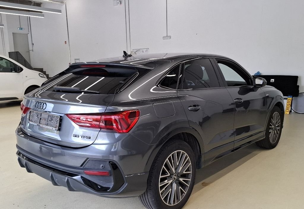 Audi Q3 2022 8