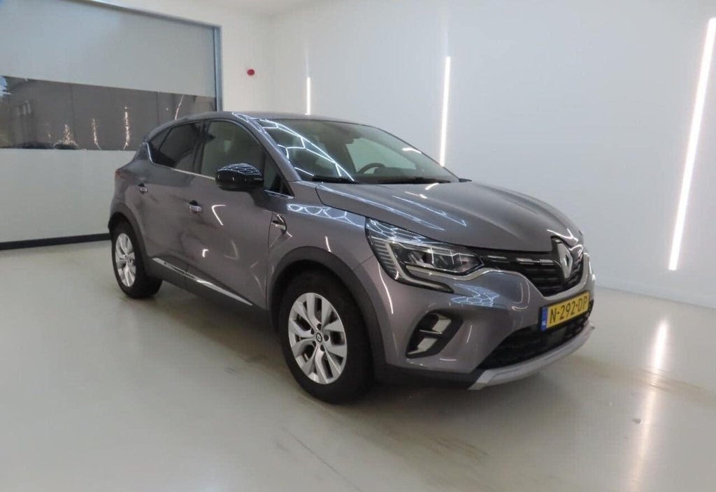 Renault Captur 2021 3