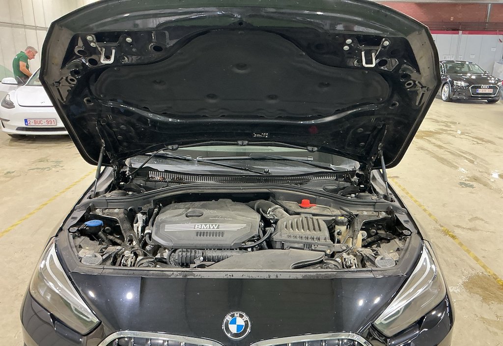BMW 218 2021 7