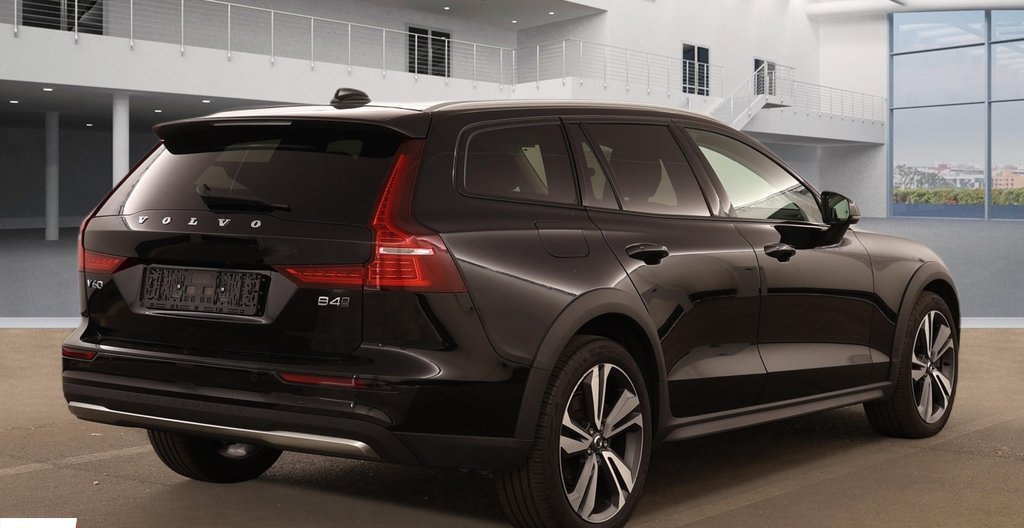 Volvo V60 2024 3