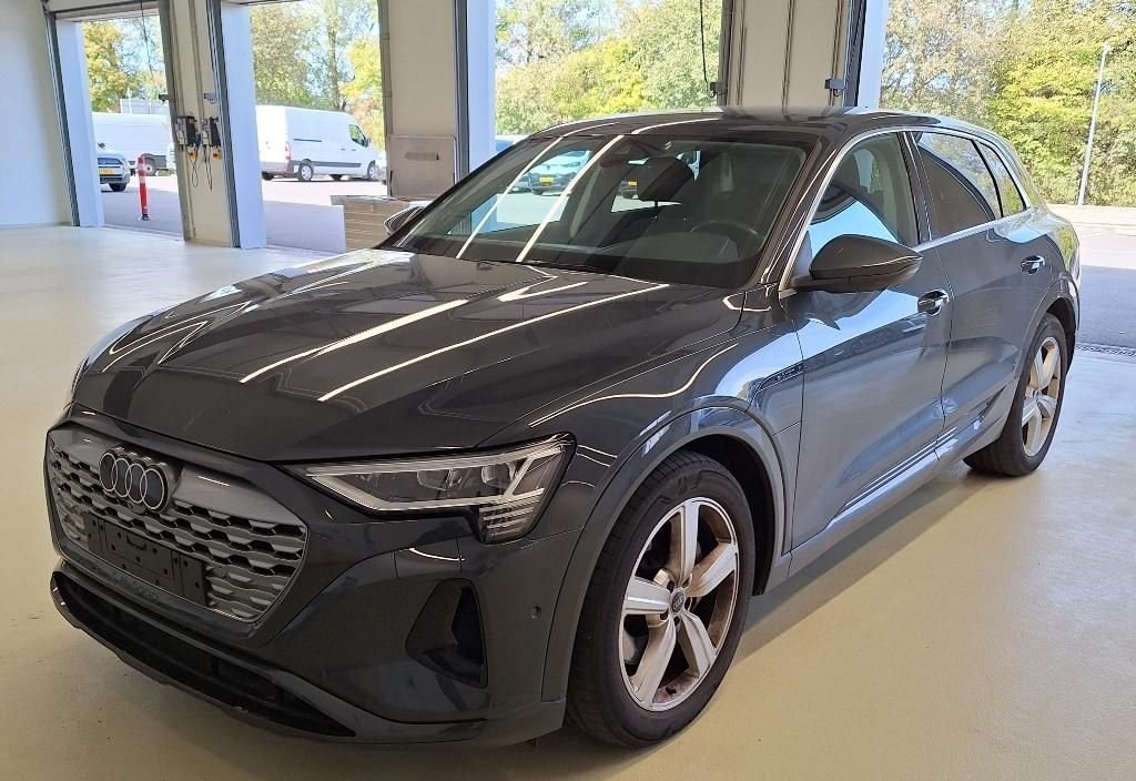 Audi Q8 2024 4