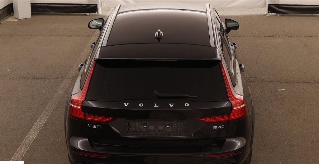 Volvo V60 2024 8