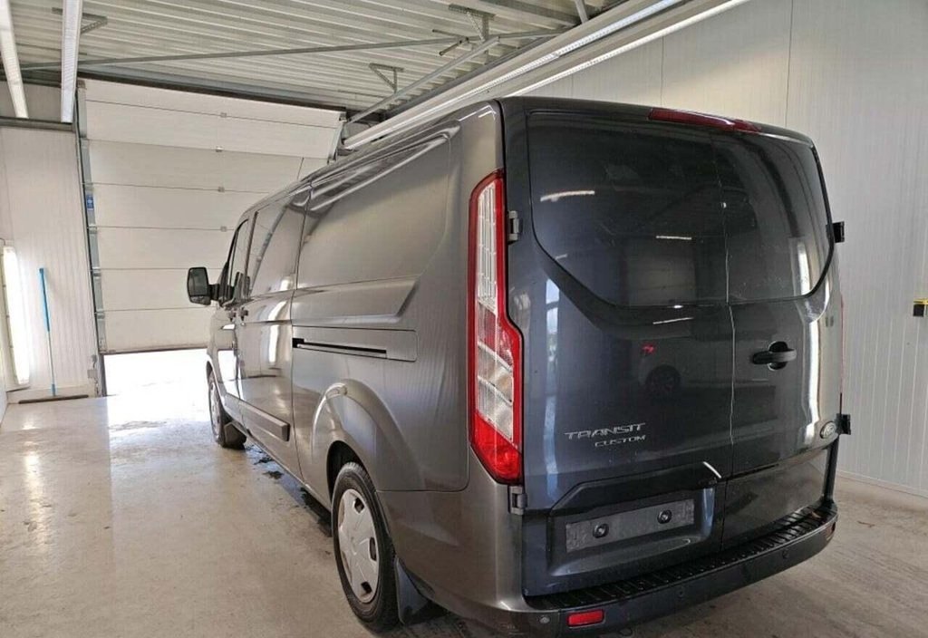 Ford Transit 2023 6