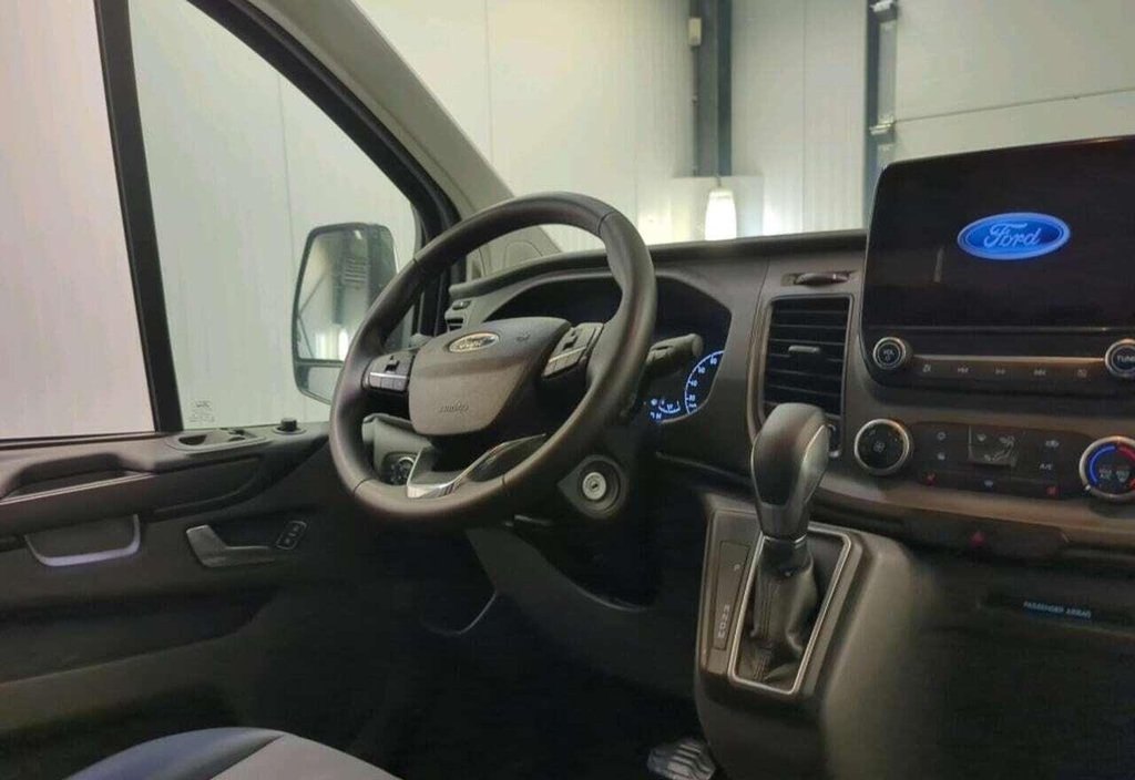 Ford Transit 2023 3