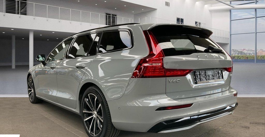 Volvo V60 2024 4
