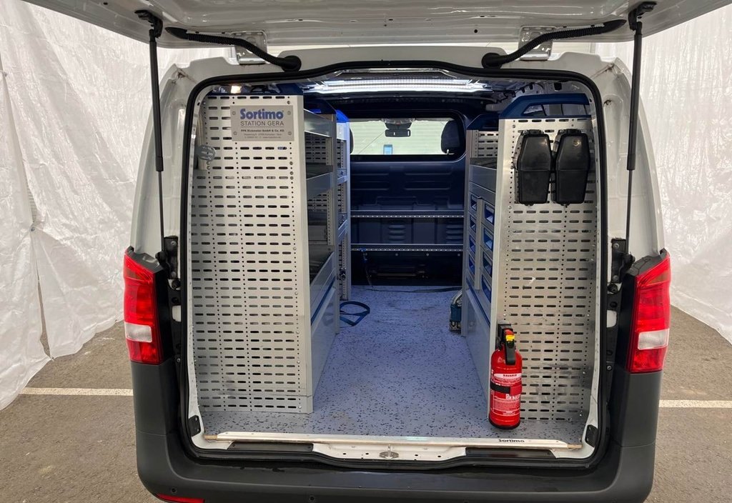 Mercedes-Benz Vito 2024 5
