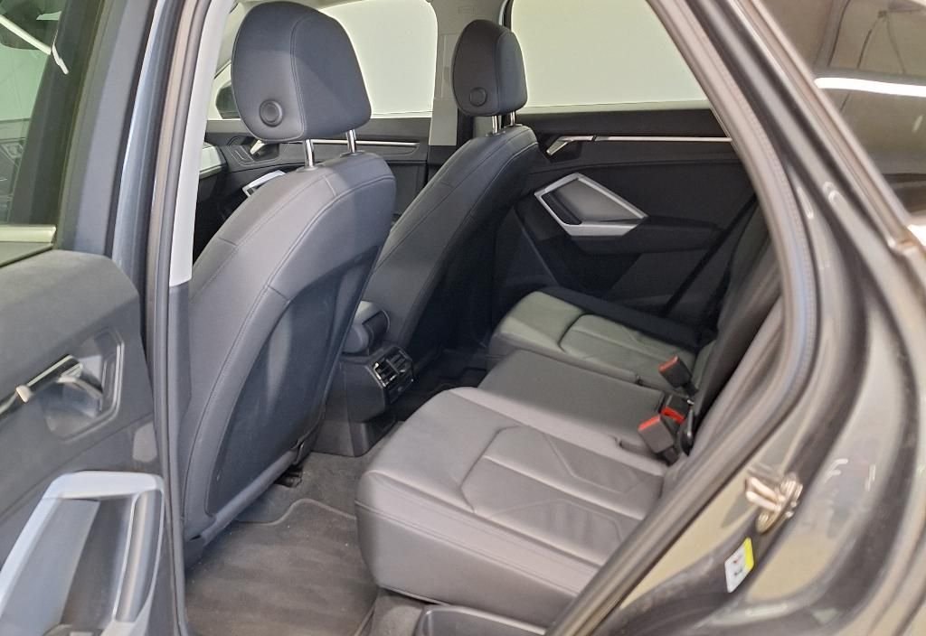 Audi Q3 2022 10