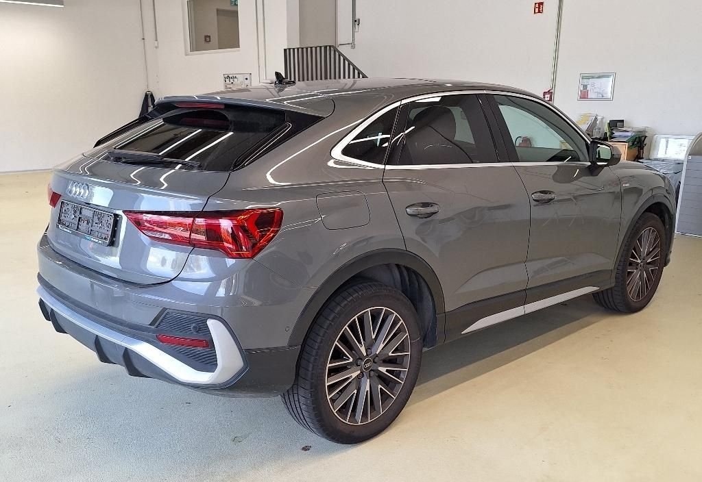 Audi Q3 2023 8