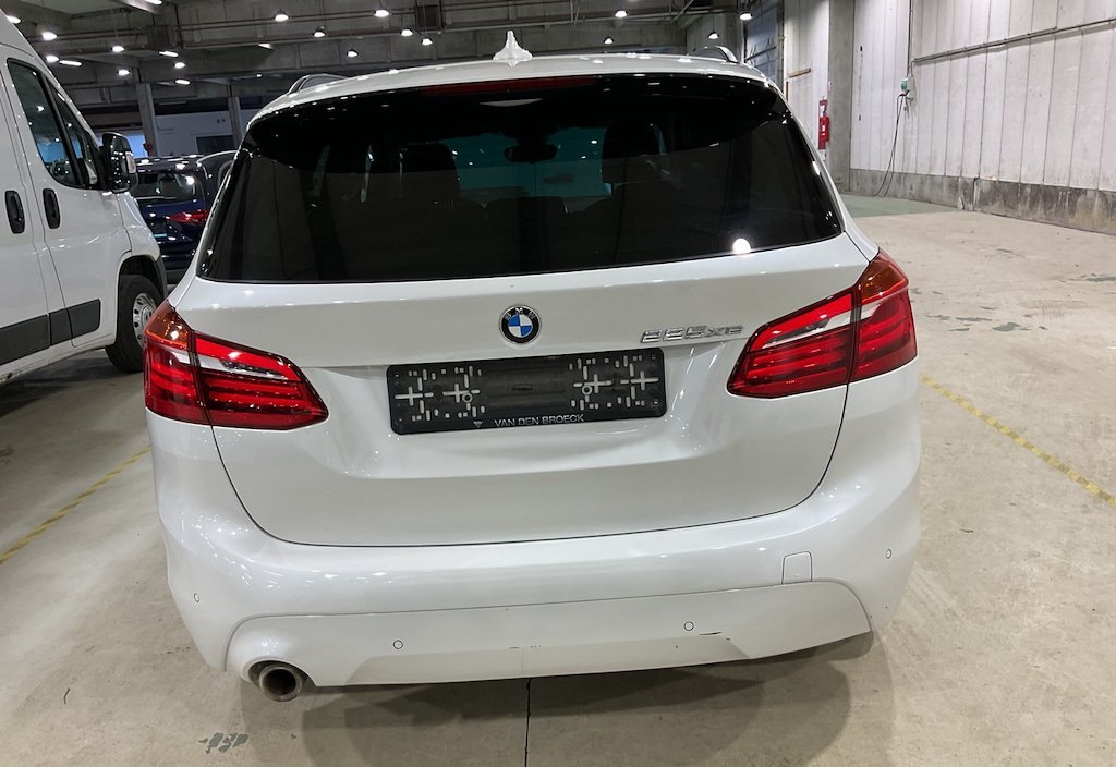 BMW 225 2020 6