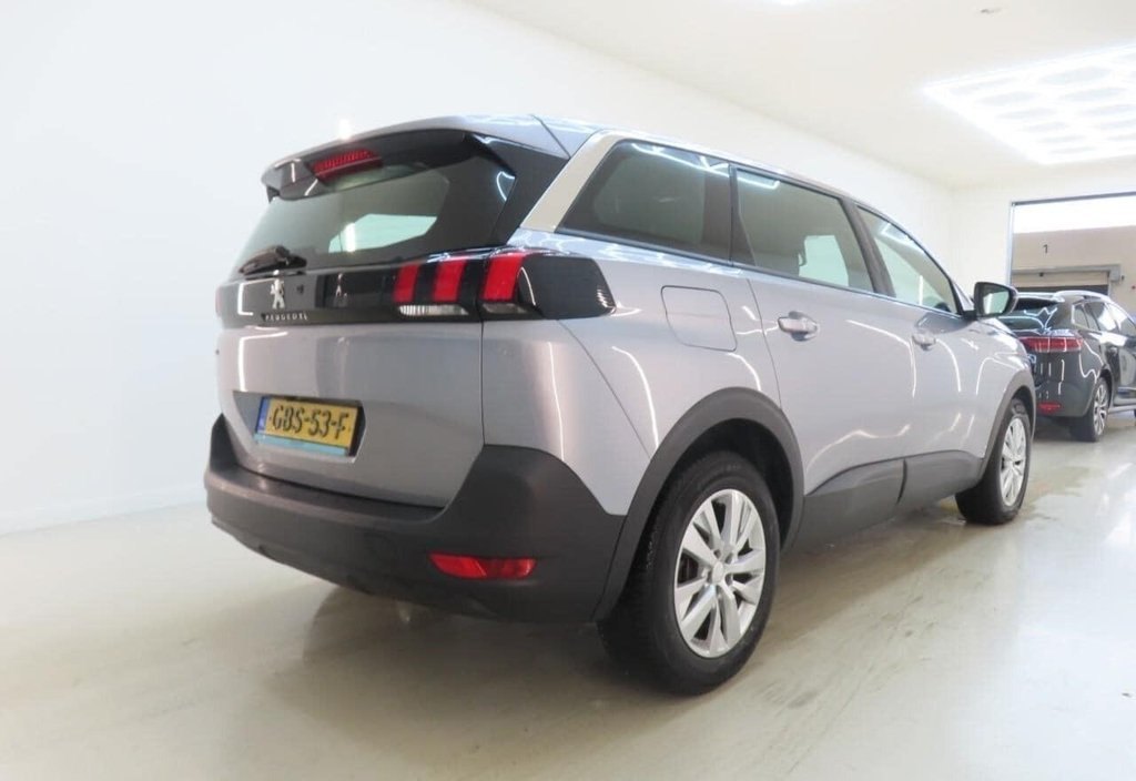 Peugeot 5008 2024 2