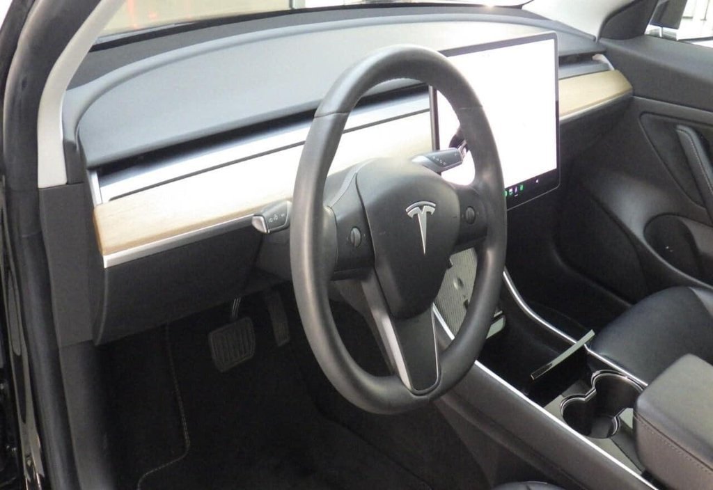 Tesla Model 3 2019 2