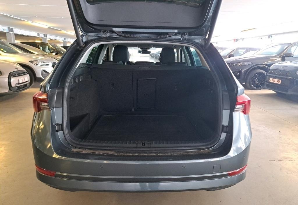 Skoda Octavia 2021 6