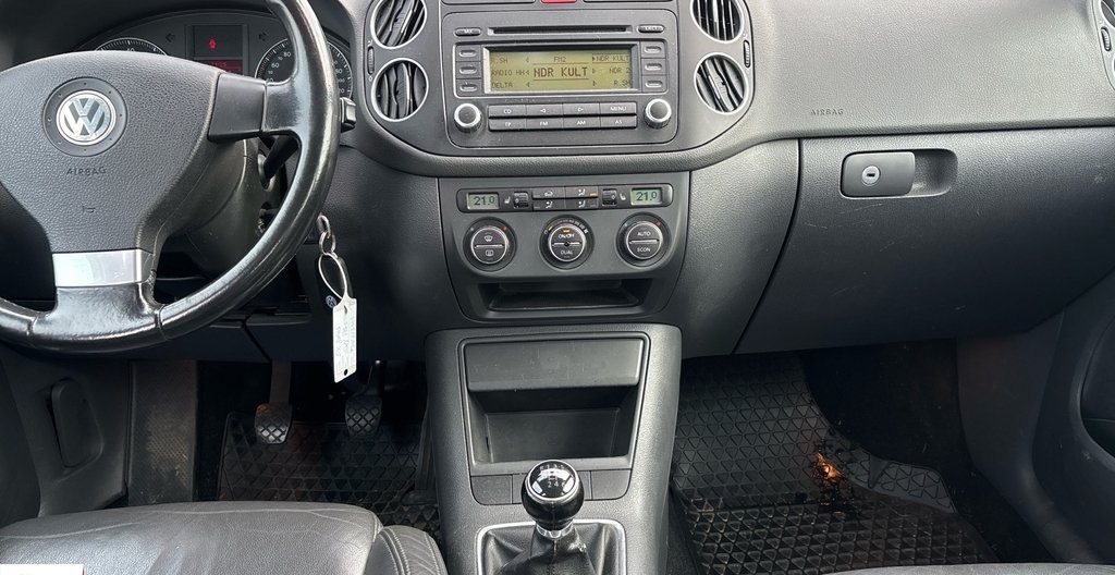 Volkswagen Golf 2006 9