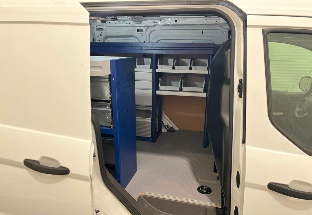 Ford Transit 2022 9