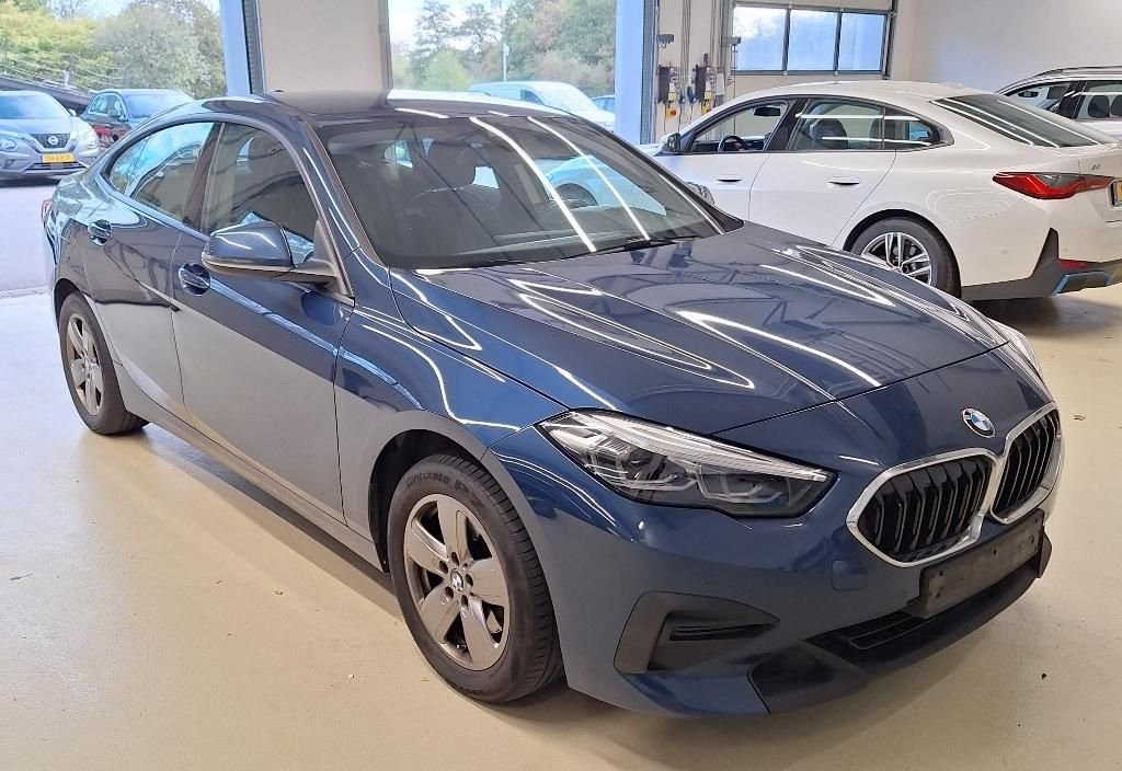 BMW 218 2022 9