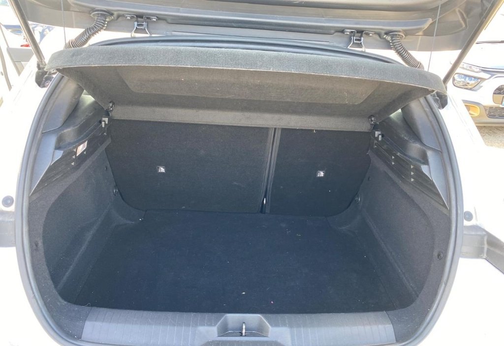 Opel Astra 2023 8