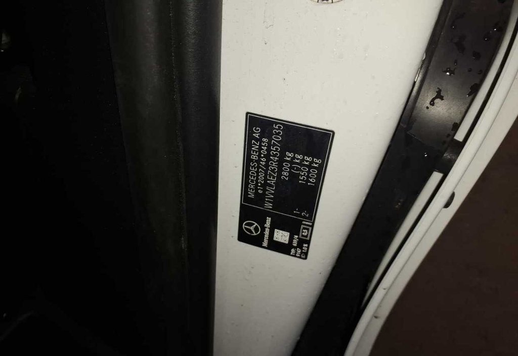 Mercedes-Benz Vito 2024 12