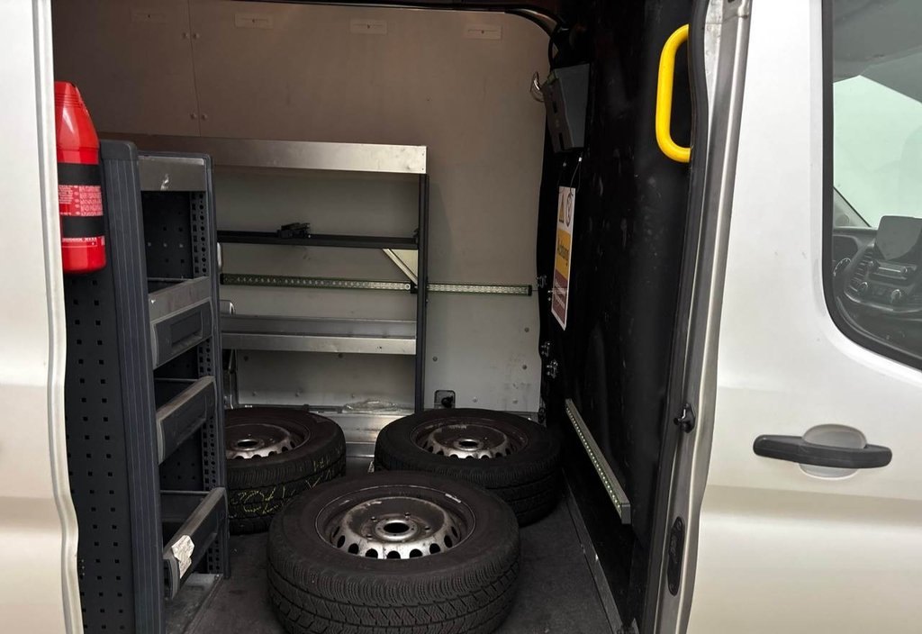 Ford Transit 2019 9