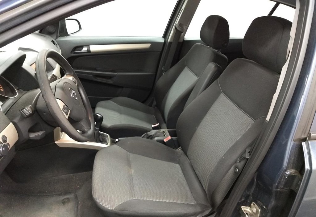 Opel Astra 2008 5