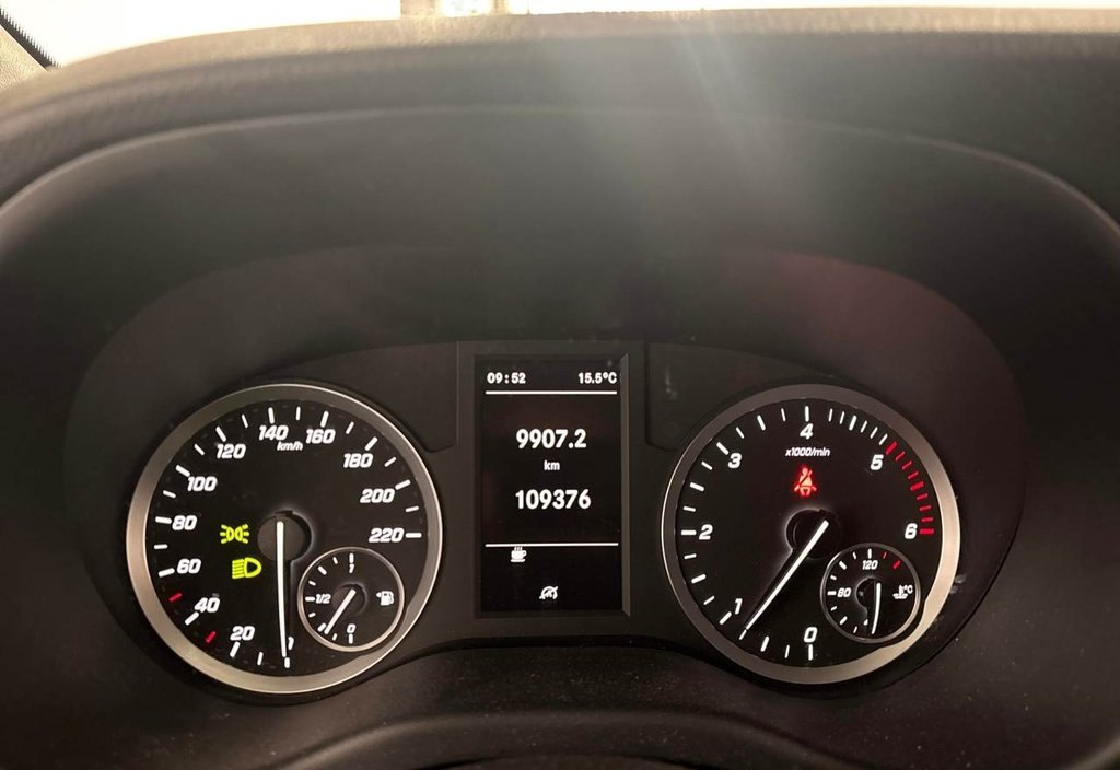 Mercedes-Benz Vito 2022 8