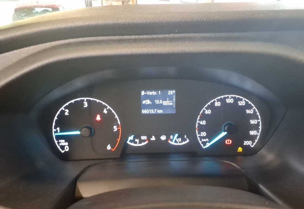 Ford Transit 2021 8