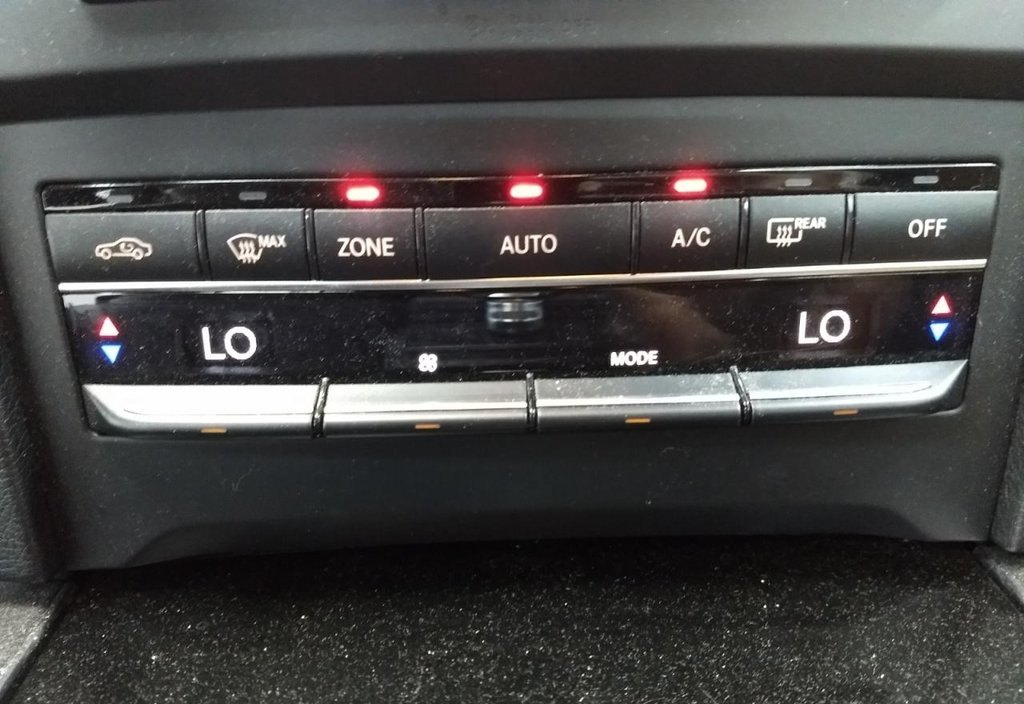 Mercedes-Benz E-KLASSE 2015 12
