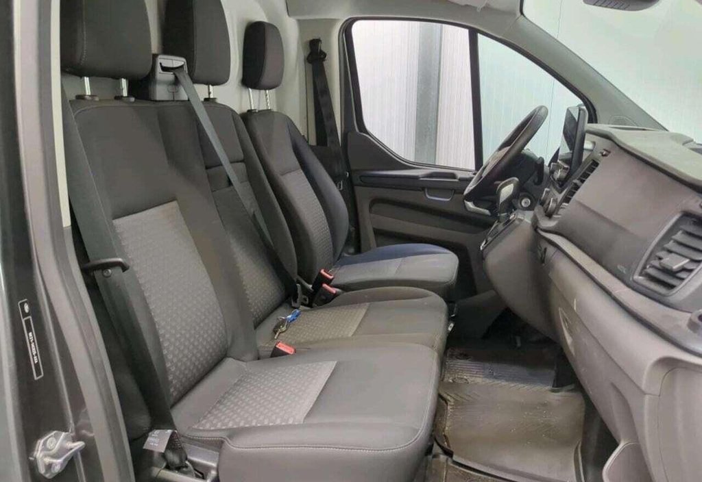 Ford Transit 2023 7
