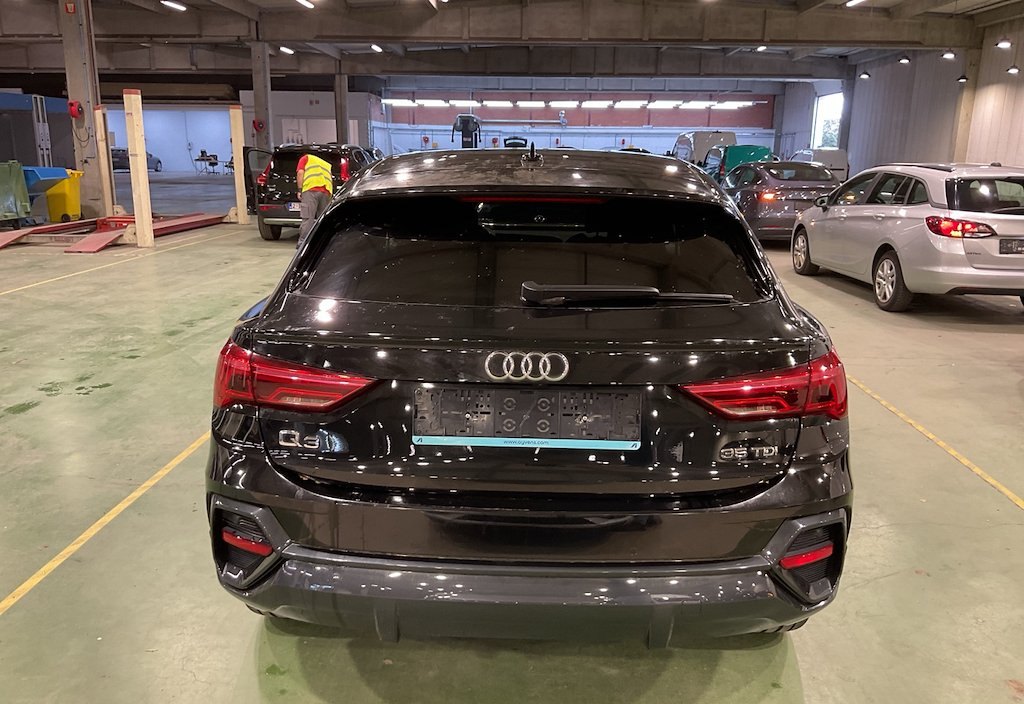Audi Q3 2021 6
