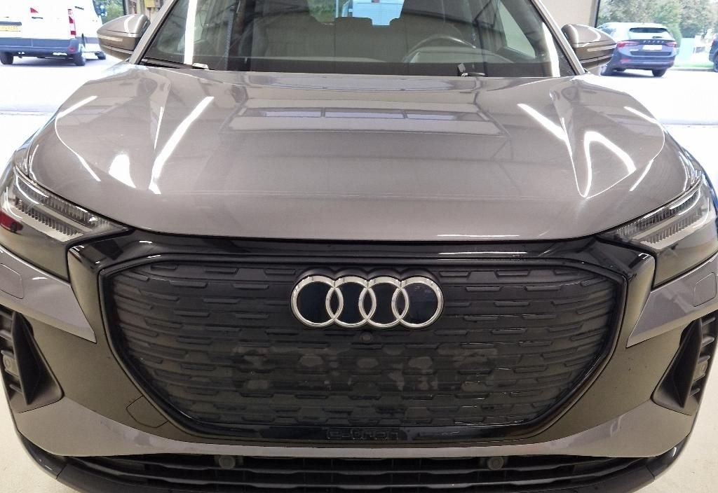 Audi Q4 2023 2