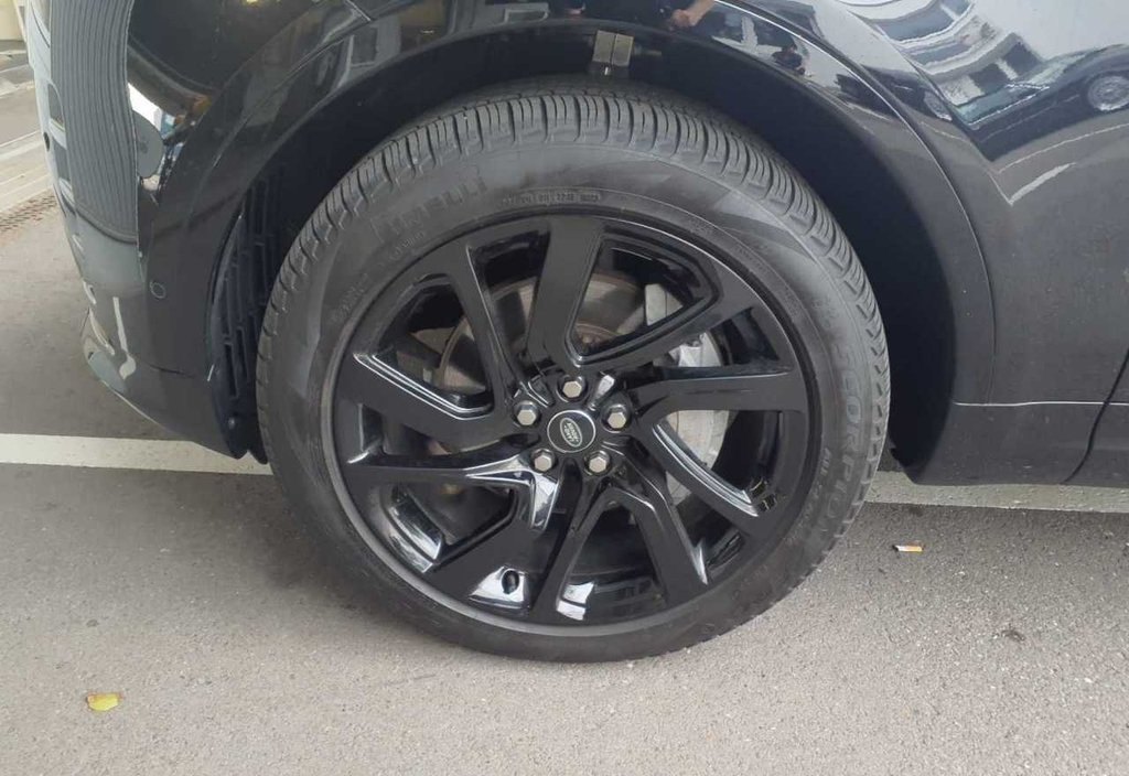 Land Rover Discovery 2023 12