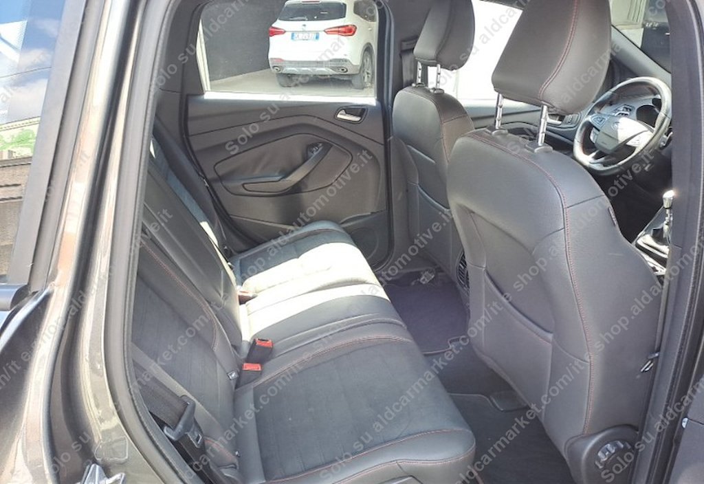 Ford Kuga 2019 10