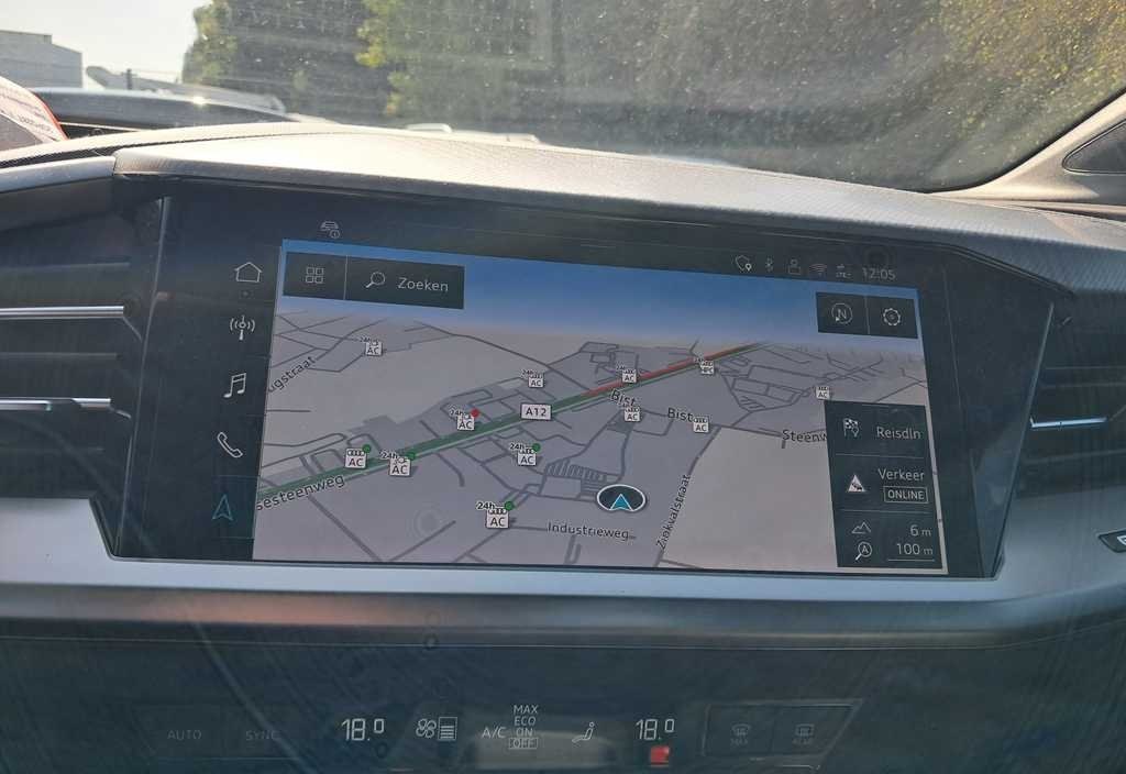 Audi Q4 e-tron 2025 10