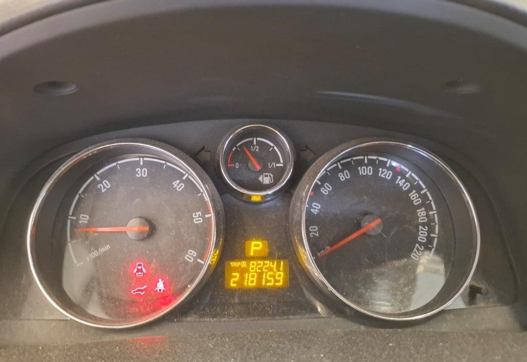 Opel Antara 2012 8