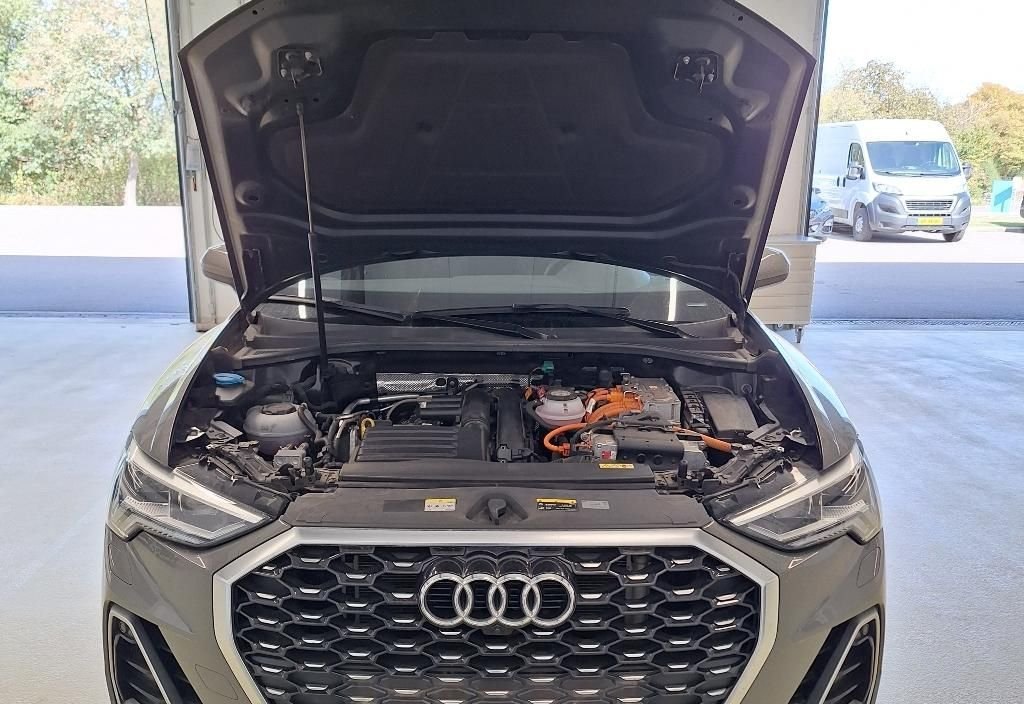 Audi Q3 2023 3