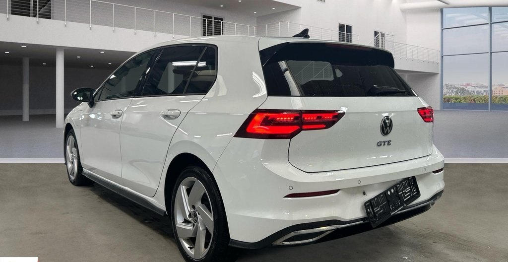Volkswagen Golf 2022 4