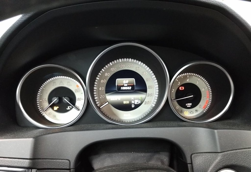 Mercedes-Benz E-KLASSE 2015 7
