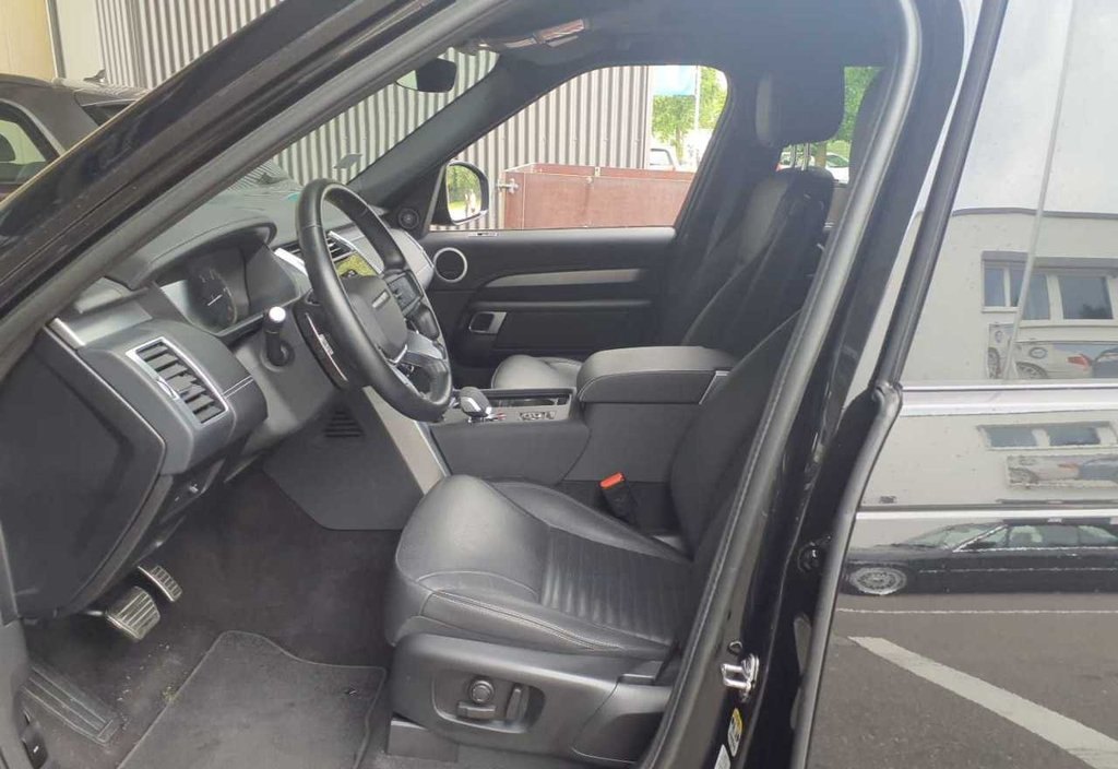 Land Rover Discovery 2023 5