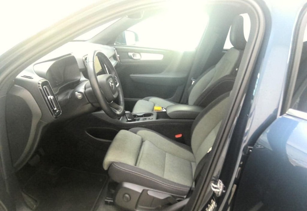 Volvo XC40 2021 7