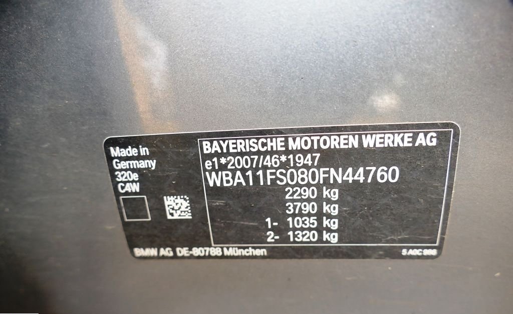 BMW 320e 2022 5