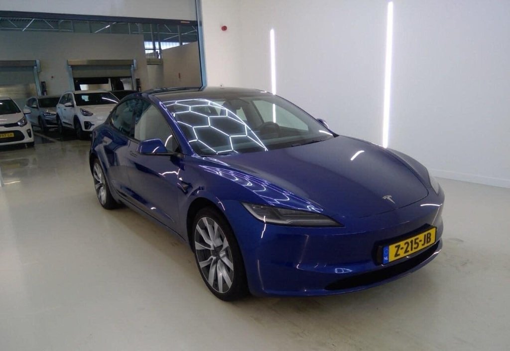 Tesla Model 3 2024 6