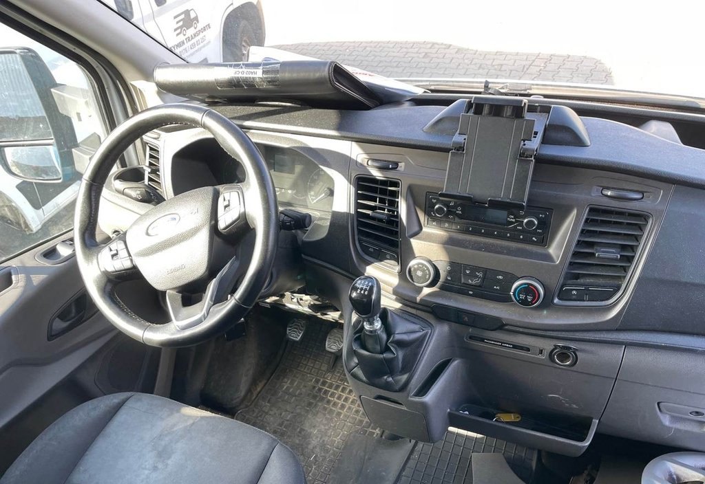 Ford Transit 2022 5