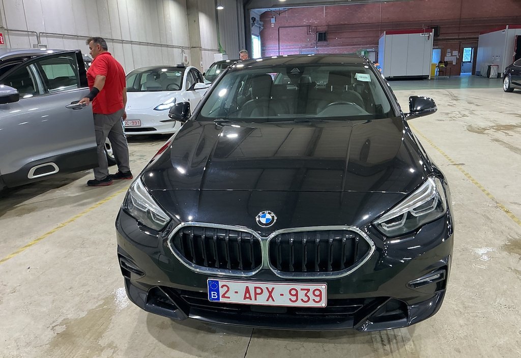 BMW 218 2021 3