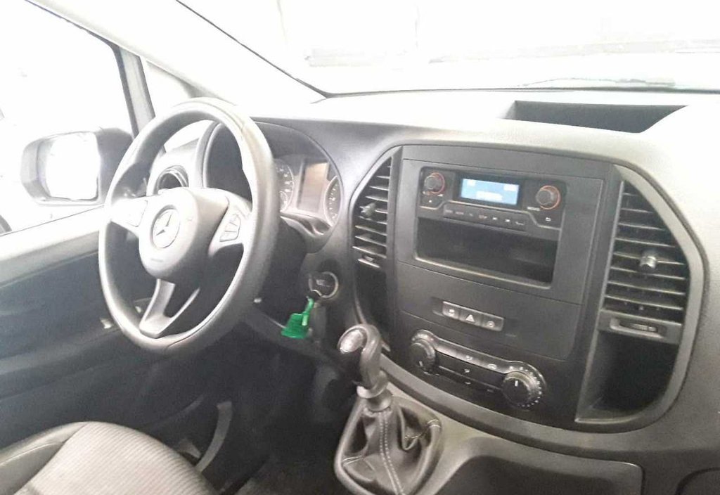 Mercedes-Benz Vito 2022 7