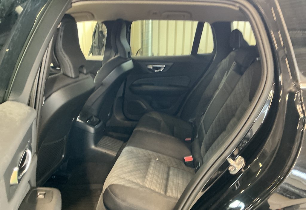 Volvo V60 2022 8