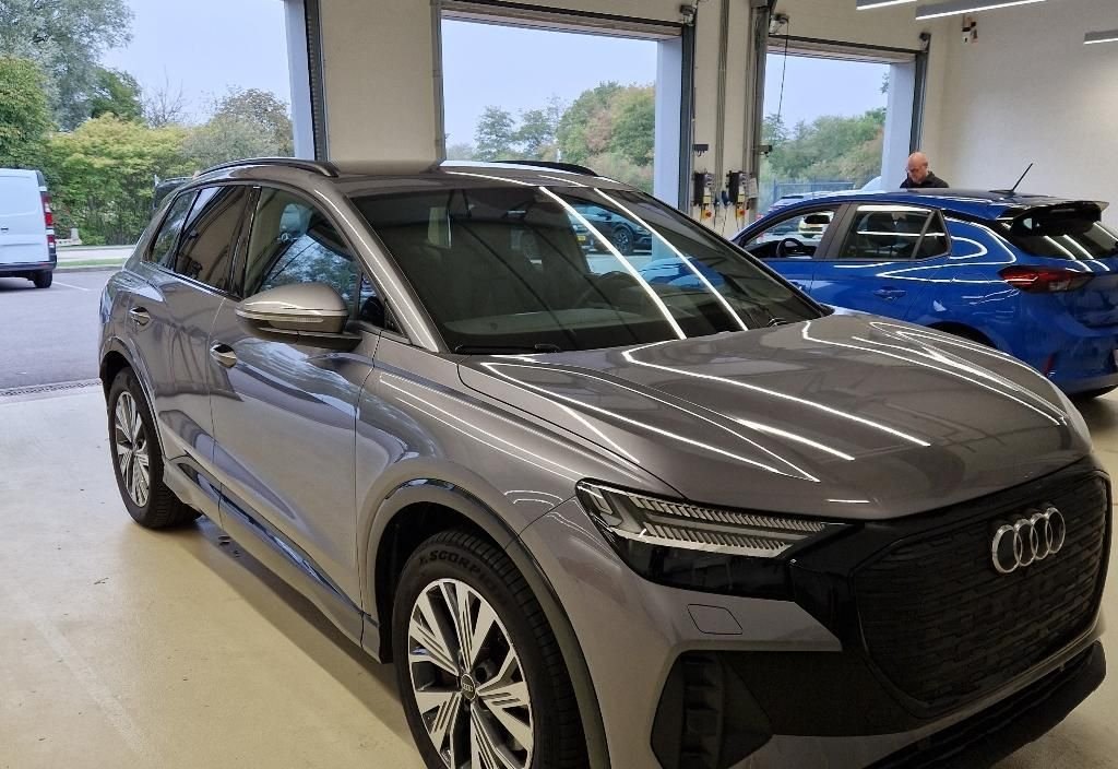 Audi Q4 2023 9