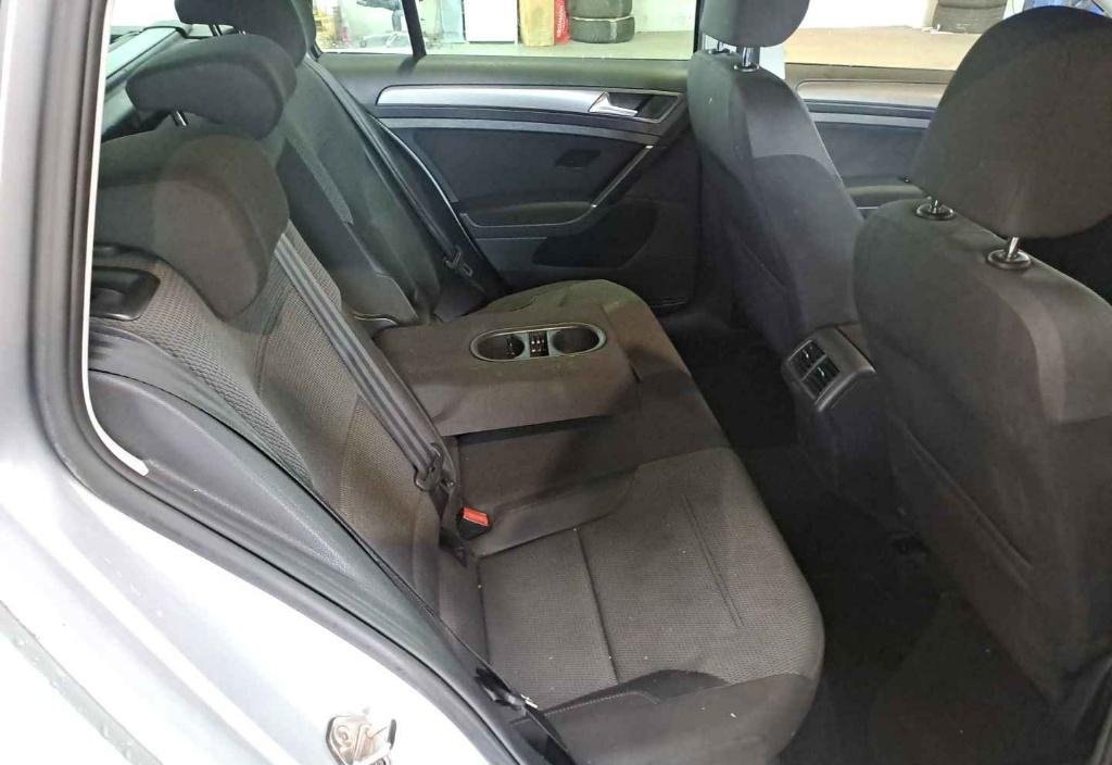 Volkswagen Golf 2013 6