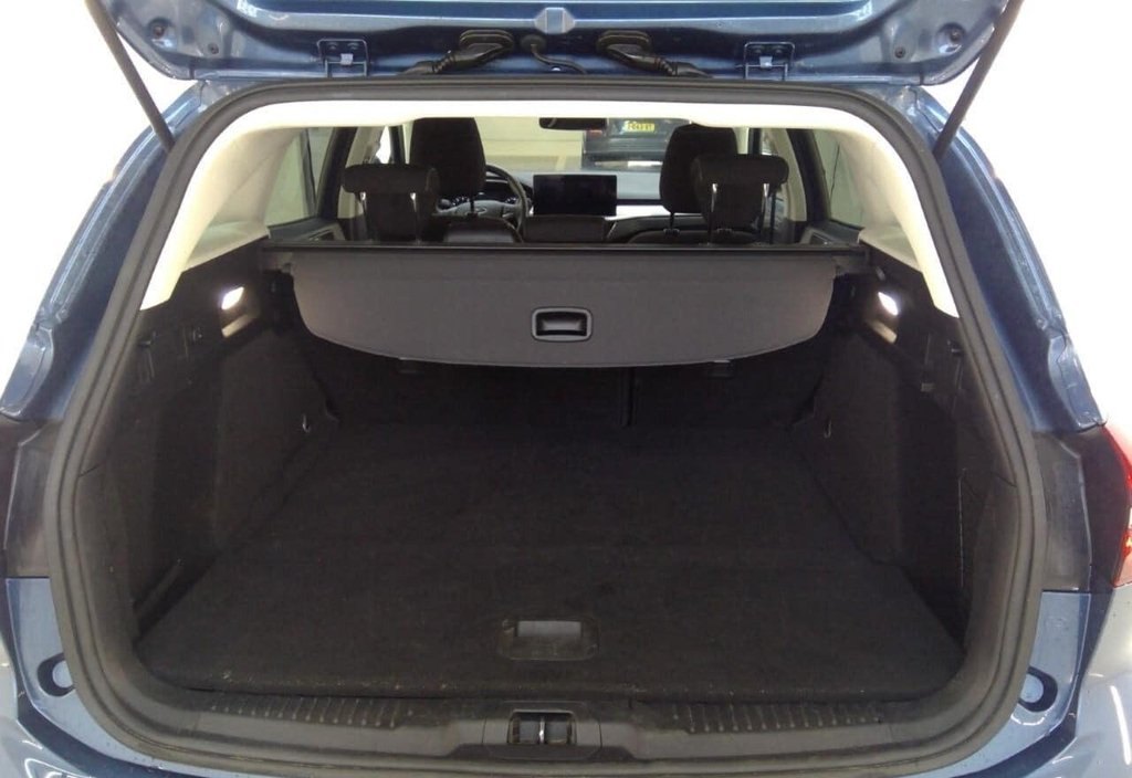 Ford Focus 2024 9
