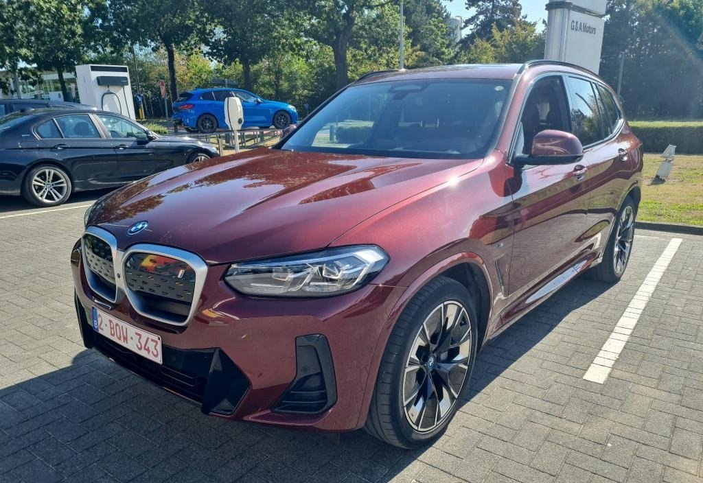 BMW IX3 2021 6