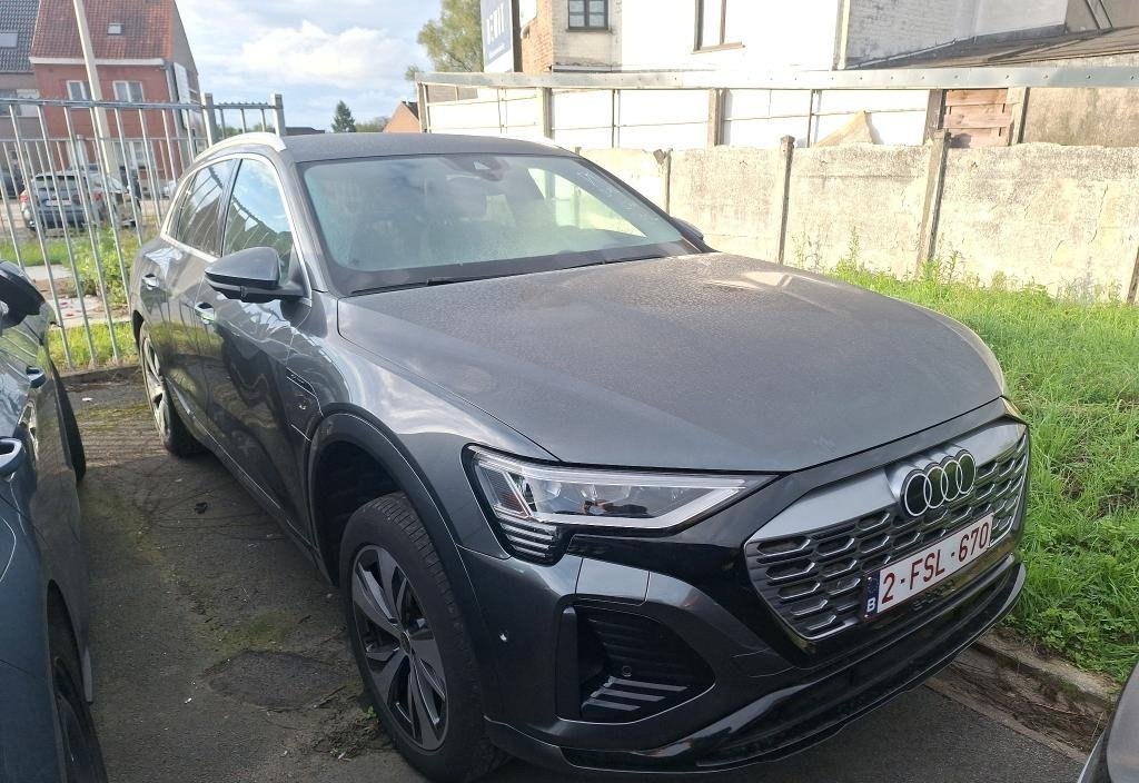 Audi Q8 2024 4